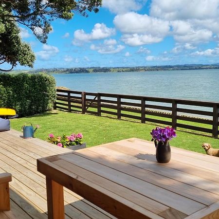 Red Rock Cottage, Beachfront Luxury Clarks Beach Eksteriør billede