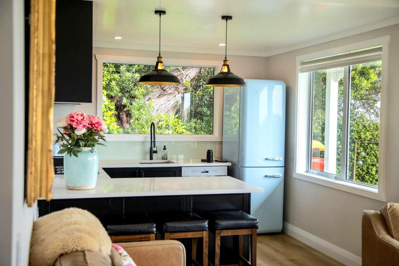 Red Rock Cottage, Beachfront Luxury Clarks Beach Eksteriør billede