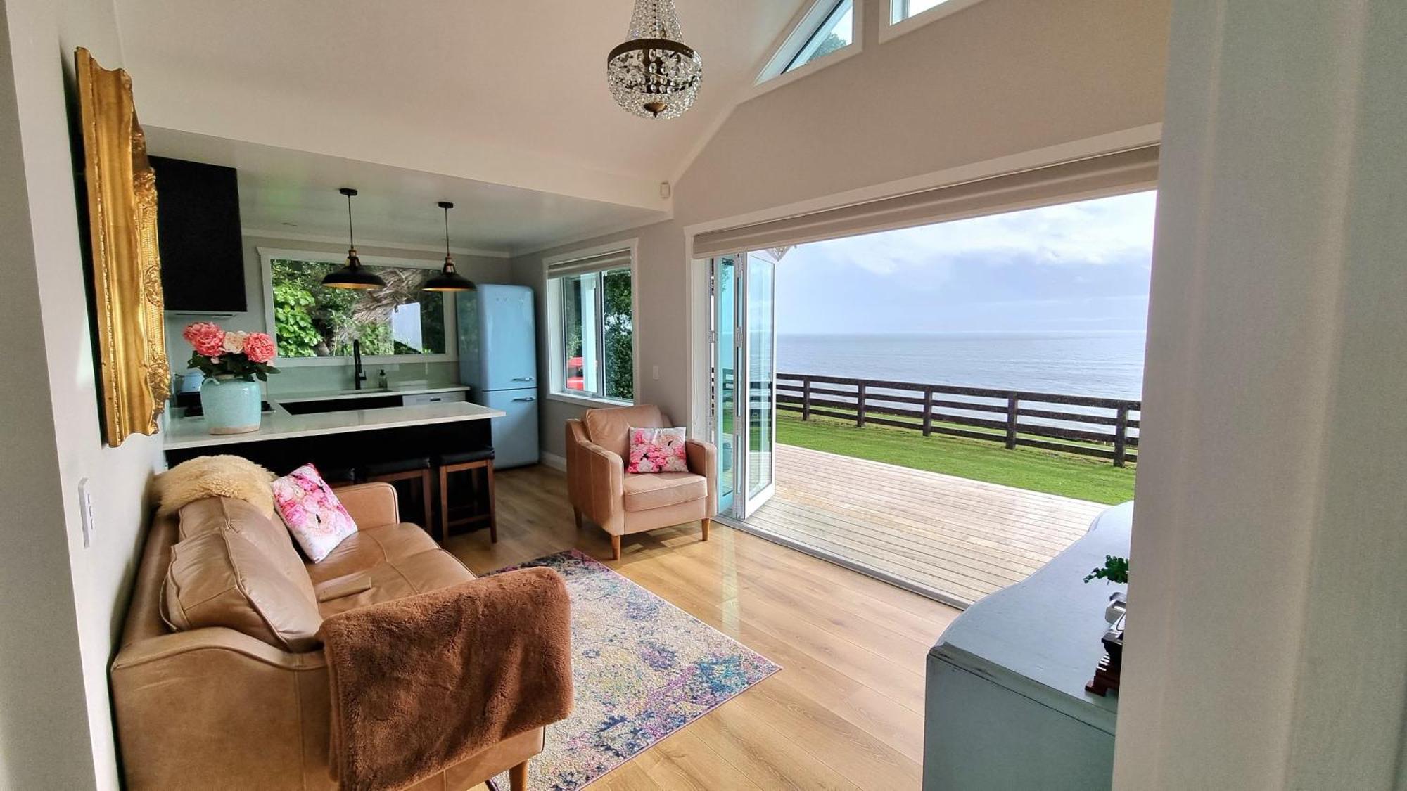 Red Rock Cottage, Beachfront Luxury Clarks Beach Eksteriør billede